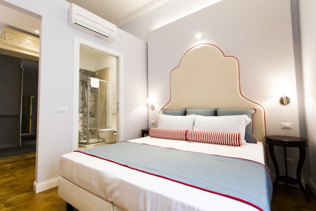 Residenza Degli Artisti Hotel Триест Екстериор снимка